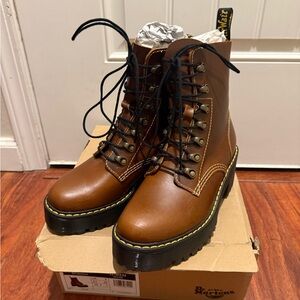 Brand New Dr. Martens Leona Orleans Butterscotch Leather Heeled Boots